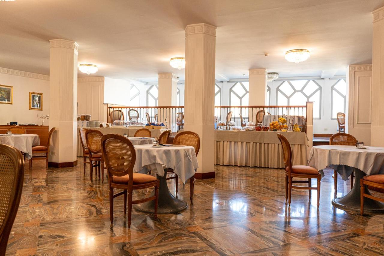 Miramonti Hotel Saint Vincent Luaran gambar