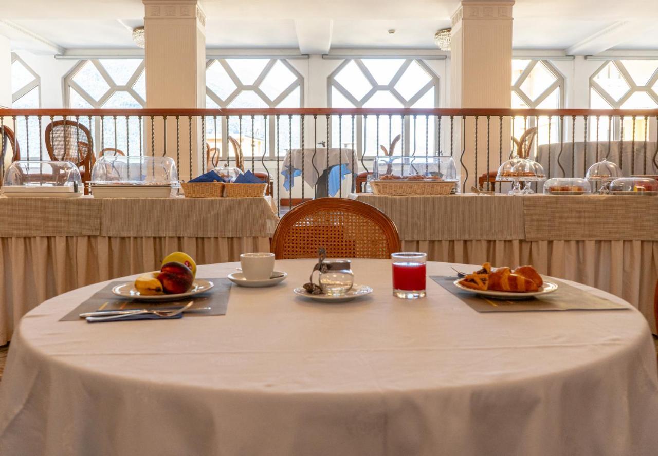 Miramonti Hotel Saint Vincent Luaran gambar